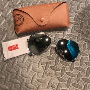 Large aviator rayban sunglasses rb3026